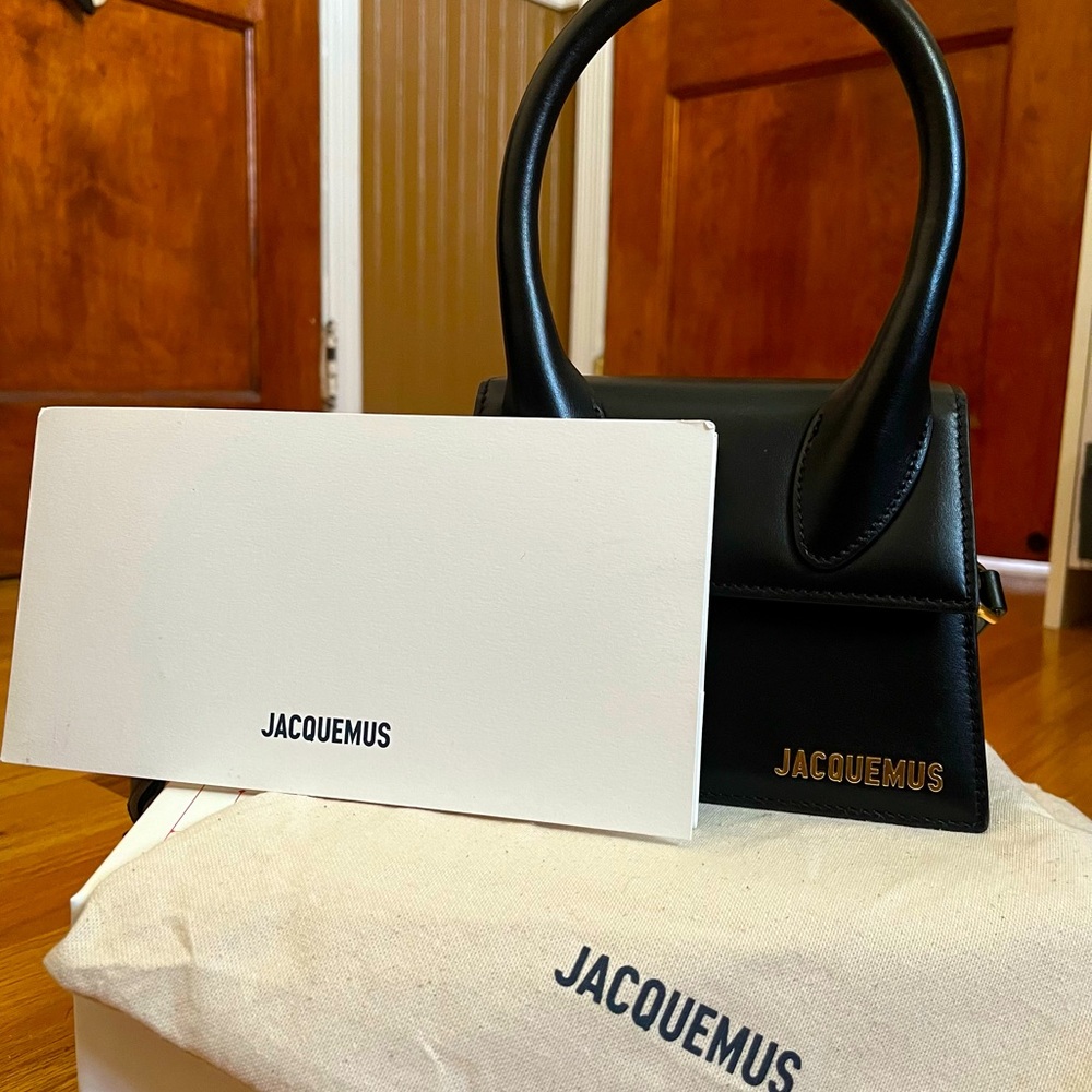 Jacquemus Le Chiquito Moyen Leather Top Handle Bag